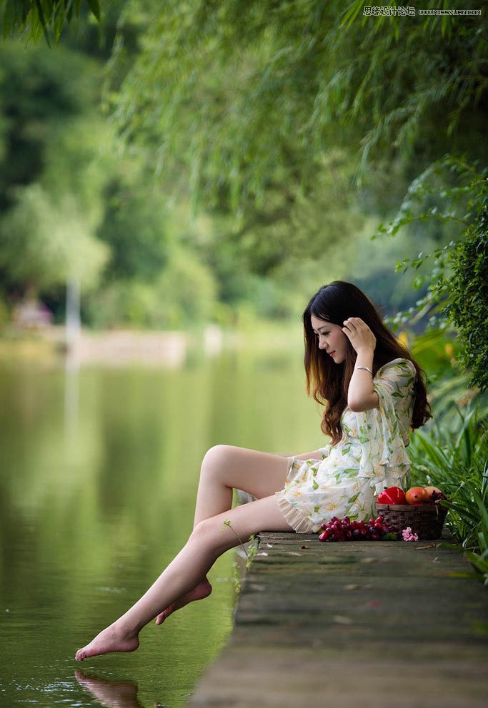 Photoshop调出黑边美女梦幻紫色效果,PS教程