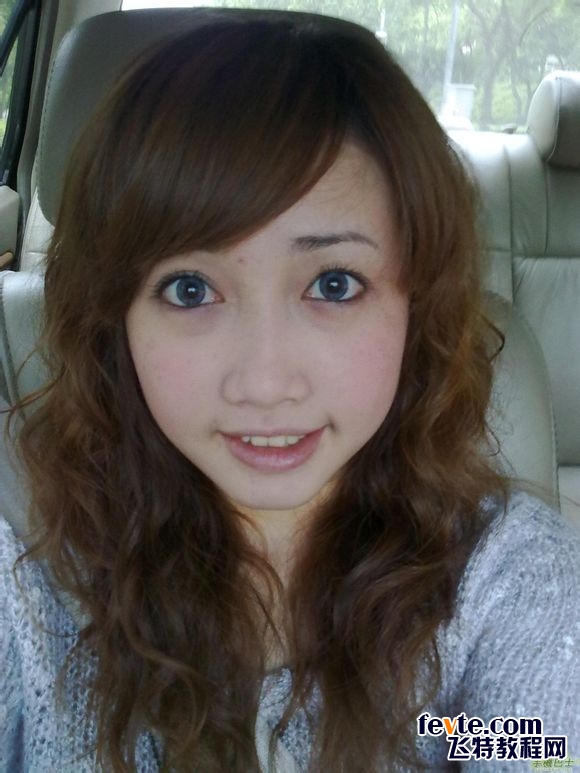Photoshop结合SAI软件制作人像转手绘效果,PS教程,