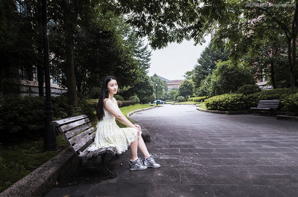 Photoshop调出公园美女人像夕阳美景效果